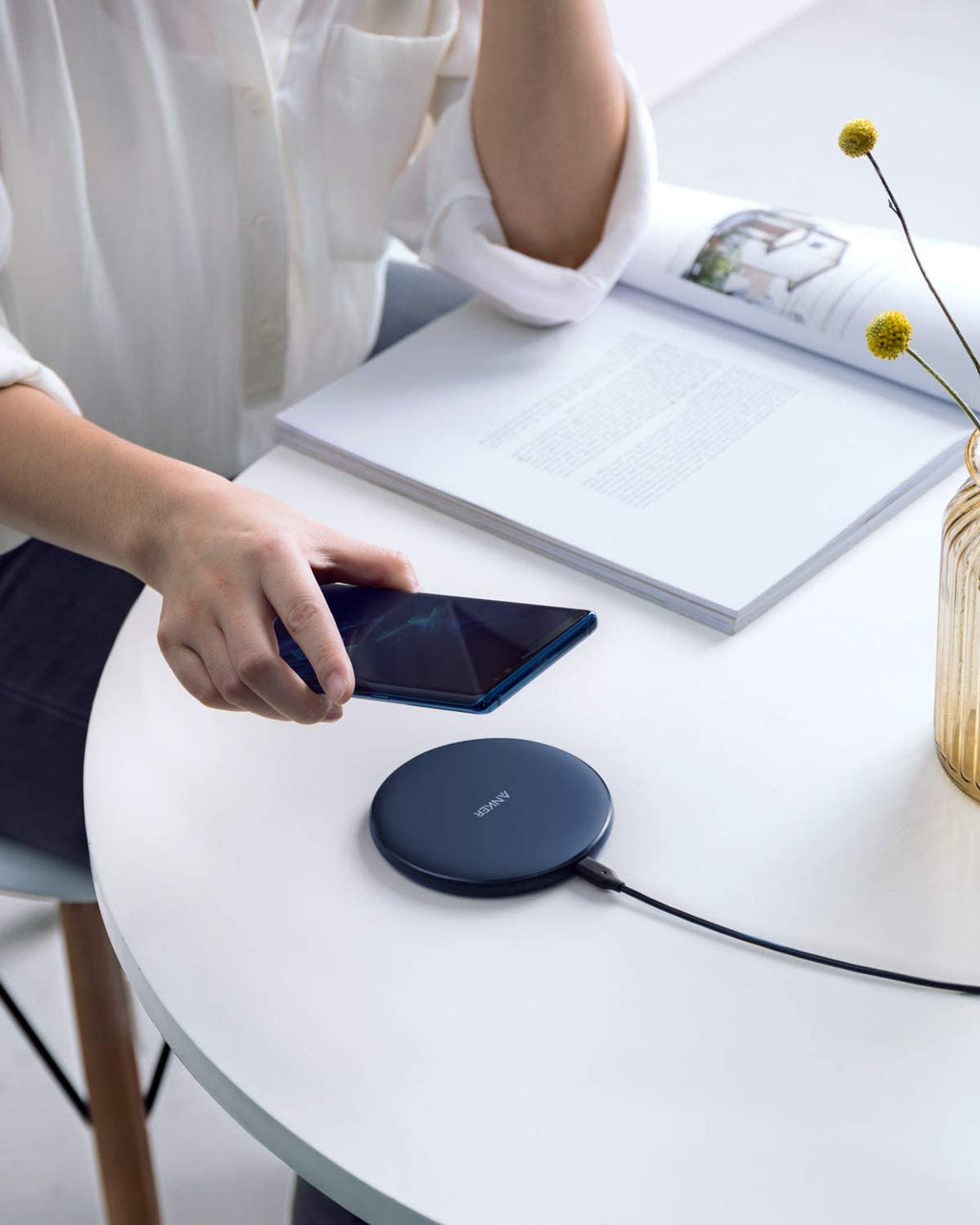 Anker <b>313</b> Wireless Charger (Pad) by Anker