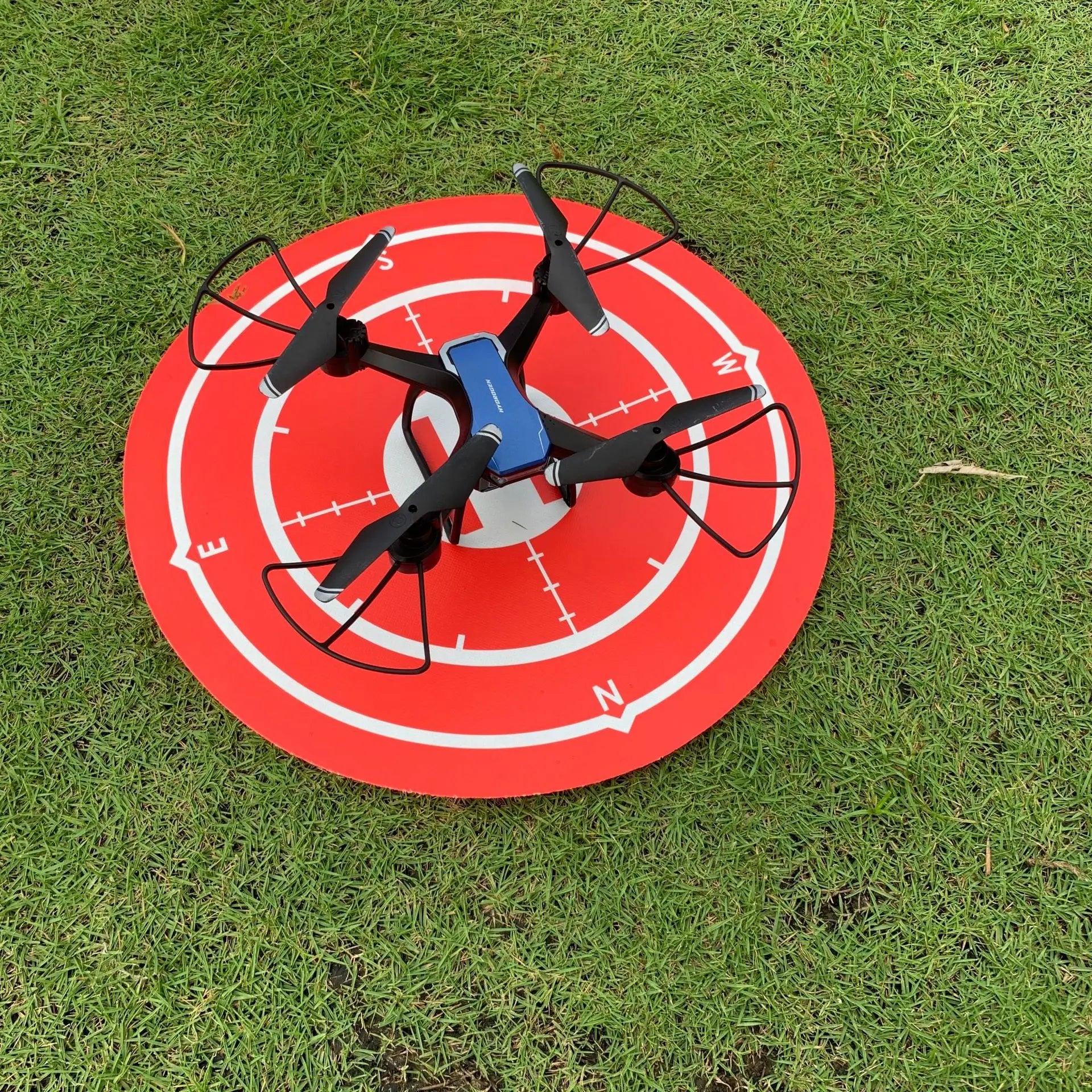 AeroGuard 75cm Foldable Drone Landing Pad - Universal Portable Ground Pad for Secure Takeoffs and Landings by Tech-Home Store